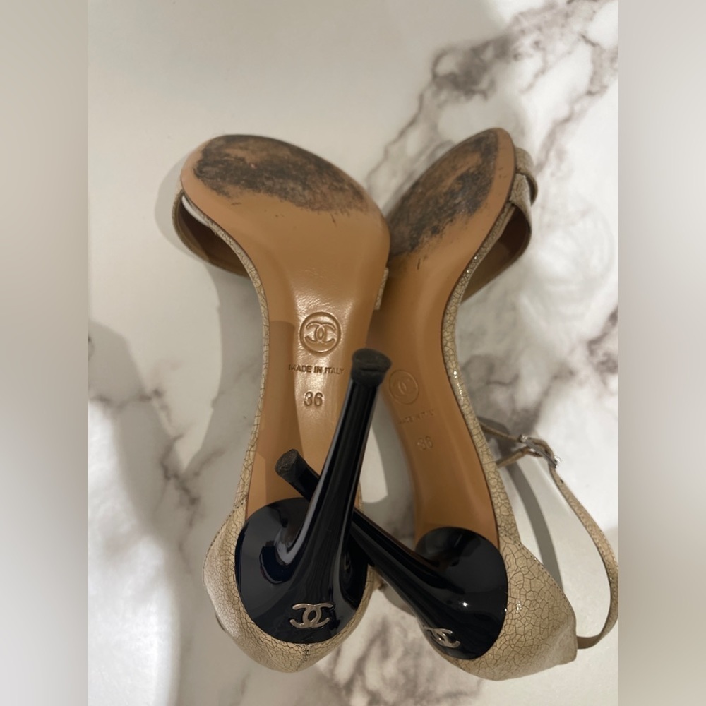 Chanel heels - Picture 3 of 5
